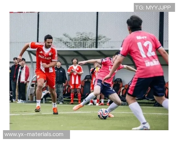 足球明星激情划船比赛高清视频尽显运动魅力与团队合作精神 足球明星激情划船比赛高清视频尽显运动魅力与团队合作精神